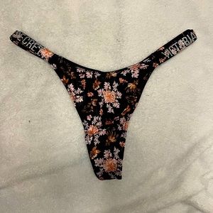 NWT Victoria’s Secret Satin Silk Floral Shine Strap Thong Panty Medium